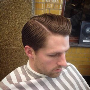 parted-vintage-pompadour