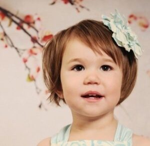 short layered cut with feathered side bangs