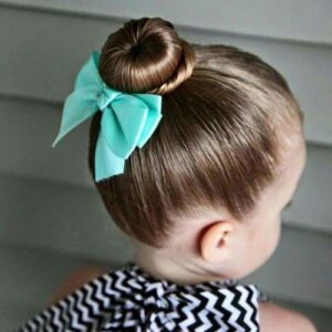 ballerina bun with bow