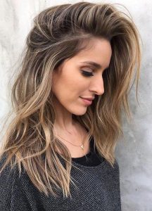 Extreme Side Parting and Long Layers