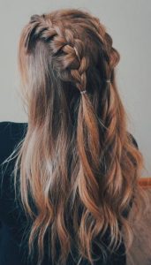 loose halfup braided style