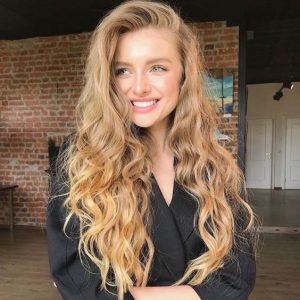 girls long curls