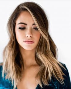 girls side part cut