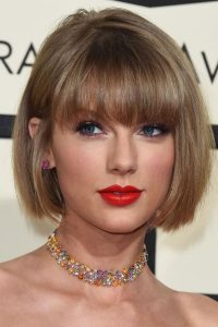 tswift bangs chin