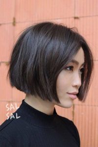 black middle part chin