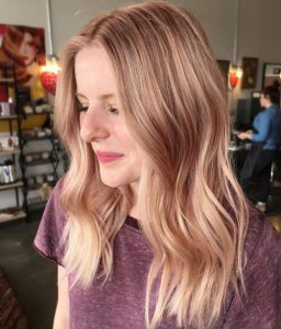 golden red tone hair