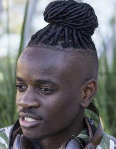 Undercut con Rastas Largas