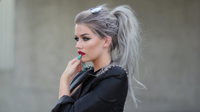 silver hair dye styles