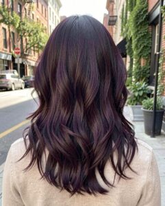 35 Dark Purple Hair Color Ideas — try on this hairstyle