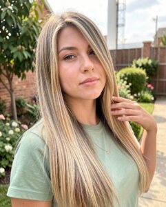 sandy champagne blonde