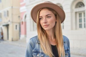 Balayage Styles for Straight Hair - Featured Image