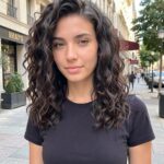 Bouncy Side Part Curly