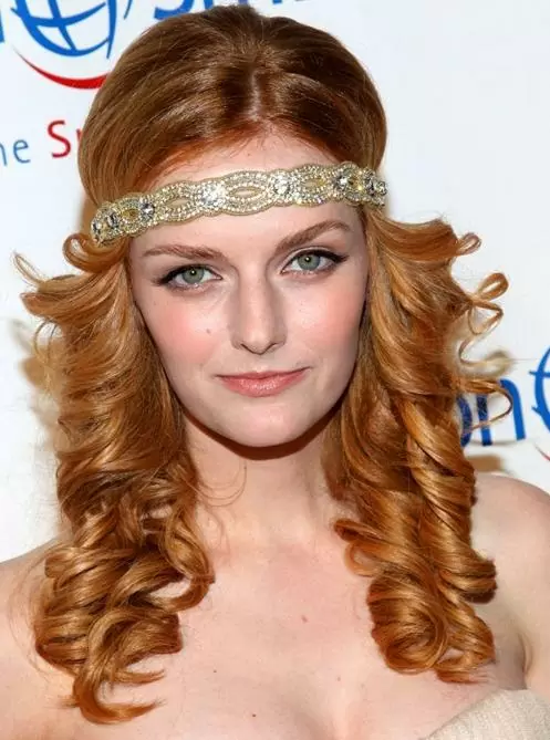 easy hairstyles for curly hair